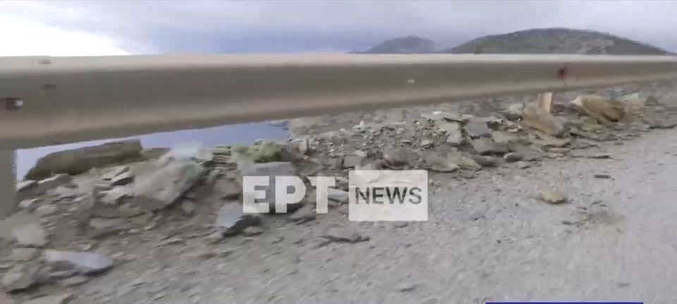 Σε κατάσταση έκτακτης ανάγκης και η Ίος – Κατολισθήσεις στην Αμοργό