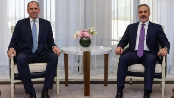 Γεραπετρίτης: Συνάντηση με τον Φιντάν στην Ντόχα