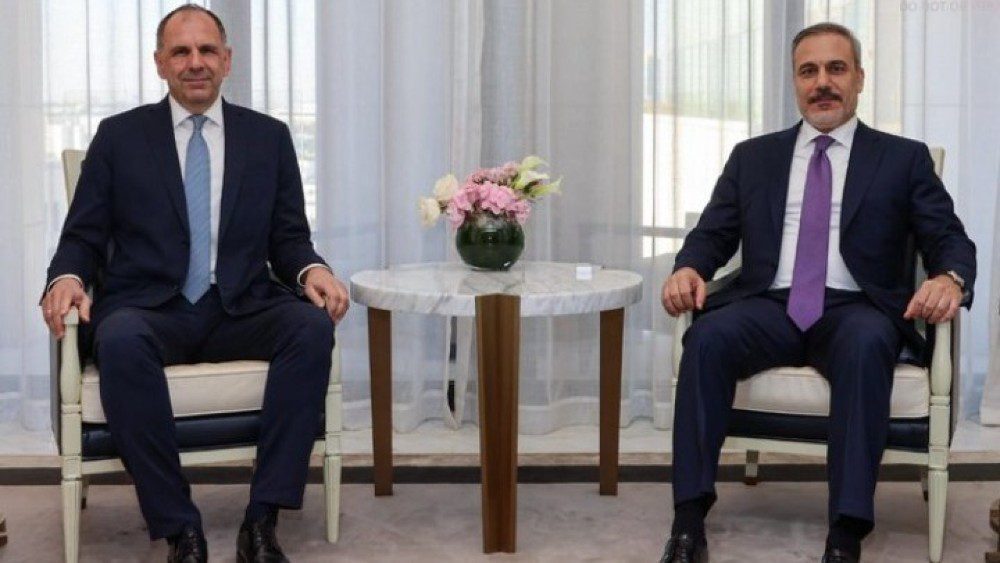 Γεραπετρίτης: Συνάντηση με τον Φιντάν στην Ντόχα