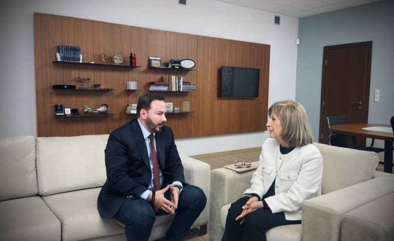 Συνάντηση του Διαμαντή Γκολιδάκη με την Περιφερειάρχη Κεντρικής Μακεδονίας Αθηνά Αηδονά