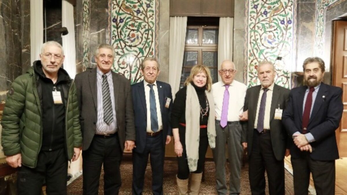 Συνάντηση Νικήτα Κακλαμάνη με εκπροσώπους της Ανώτατης Γενικής Συνομοσπονδίας Συνταξιούχων Ελλάδος
