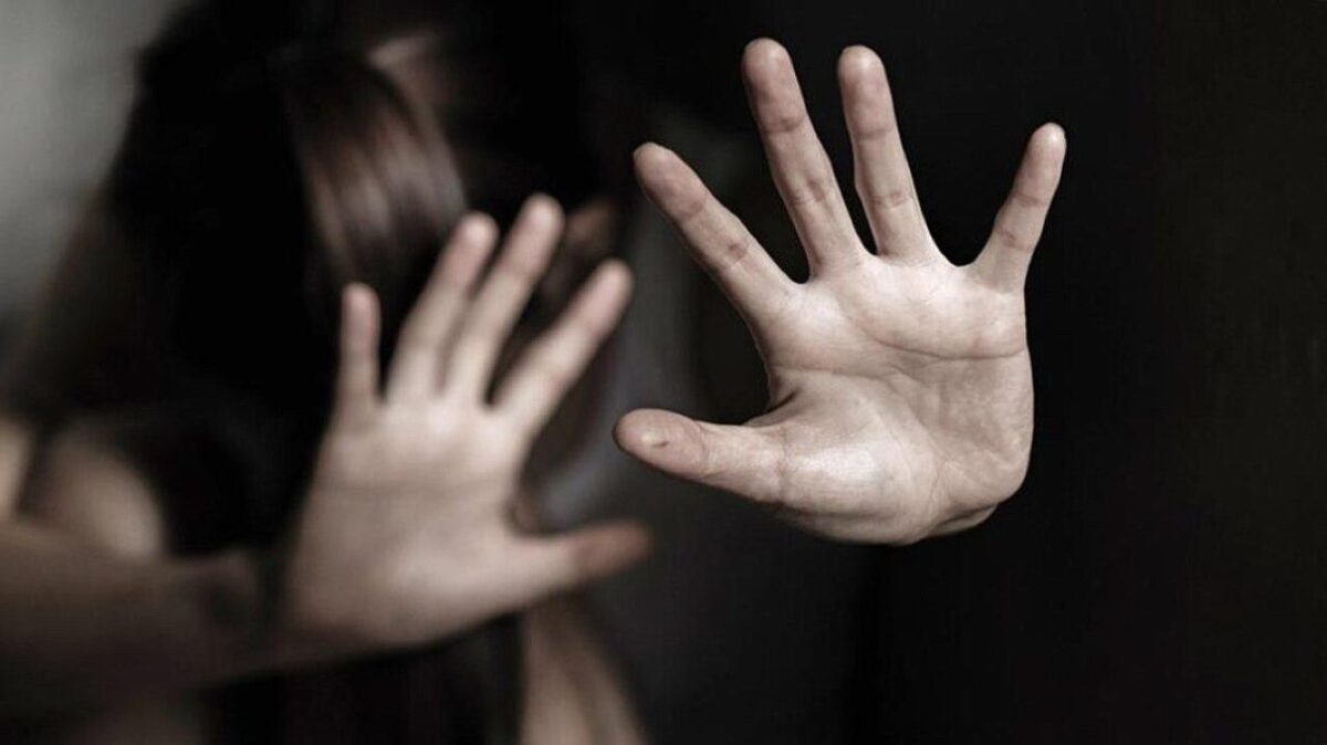 Θεσσαλονίκη: 29χρονος επιτέθηκε στην πρώην σύντροφό του - «Με χτύπησε με σίδερο στο πρόσωπο»