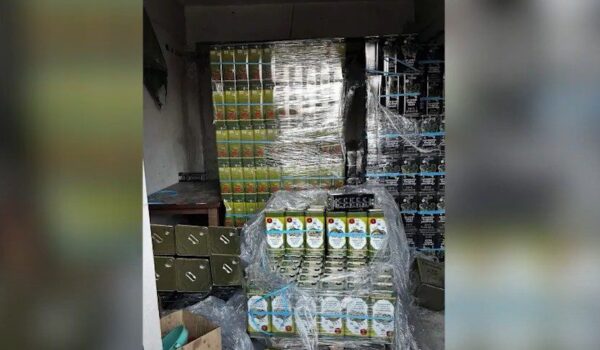 Διακινούσαν νοθευμένο ηλιέλαιο ως εξαιρετικό παρθένο ελαιόλαδο – Κατασχέθηκαν 5.560 λίτρα ελαίων