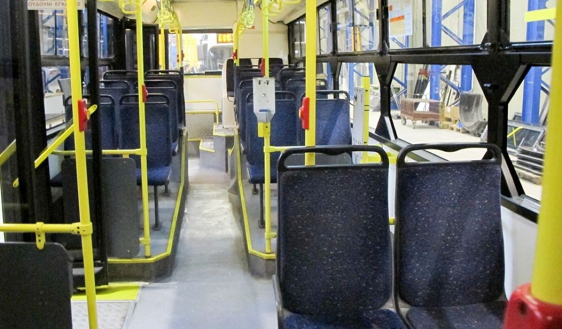 leophoreio-astiko 48χρονος στη Θεσσαλονίκη φωτογράφιζε τα πόδια κοπέλας σε λεωφορείο, ενώ συνόδευε τη σύζυγο και την κόρη του