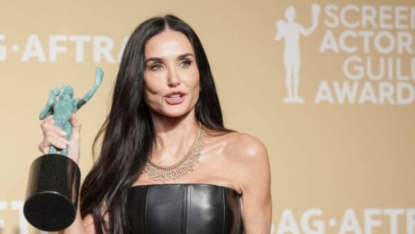 Η Ντέμι Μουρ στην τελετή των SAG Awards: «Η υποκριτική μου έδωσε σκοπό»