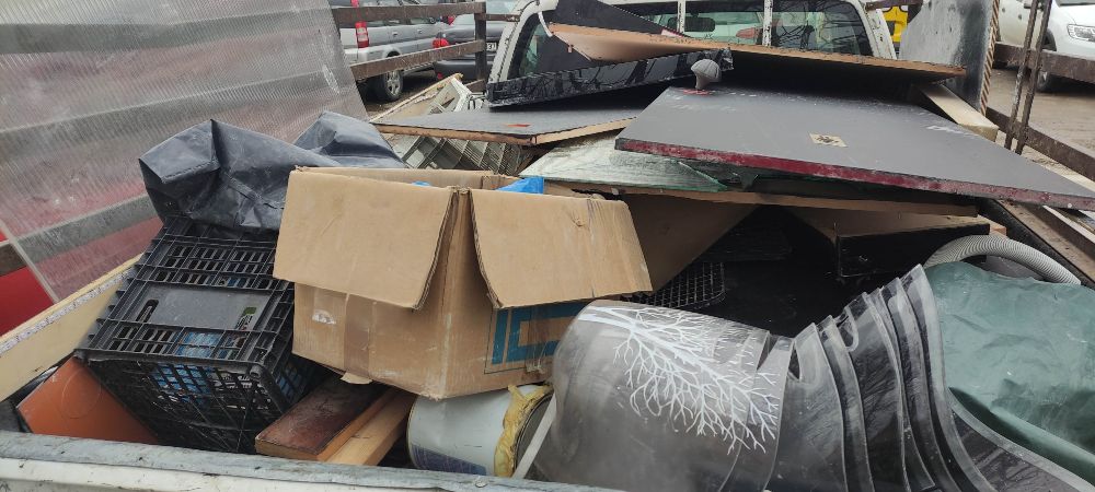 Πετούσε ογκώδη απόβλητα σε περιοχή Natura παραπλεύρως του Γαλλικού Ποταμού