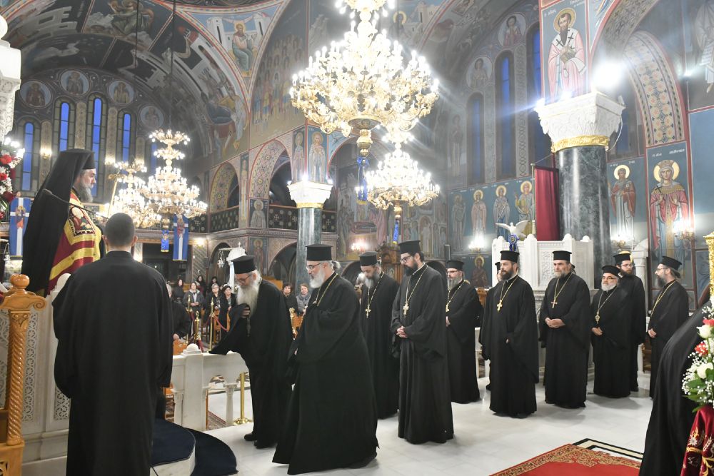 Σερρών Θεολόγος: «Μητέρα, αξεπέραστο πρότυπο θυσιαστικής και ανιδιοτελούς αγάπης»
