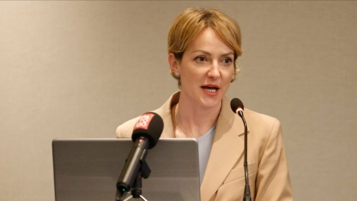 Σημαντικός ενεργειακός κόμβος η Ελλάδα και εξαγωγέας ενέργειας, τόνισε η Αλ. Σδούκου