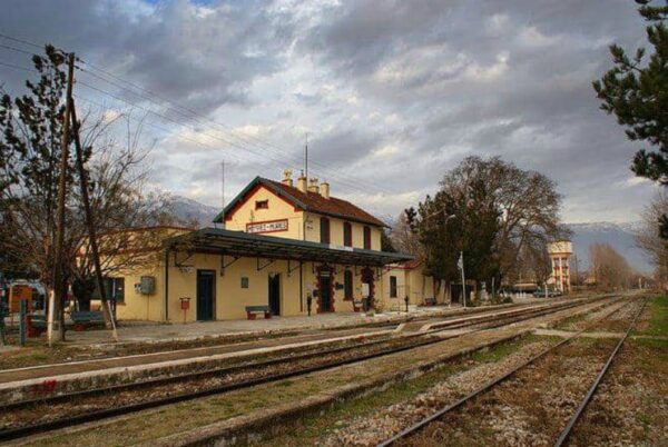 Η Hellenic Train κλείνει εκδοτήρια εισιτηρίων - Χάνονται θέσεις εργασίας -video