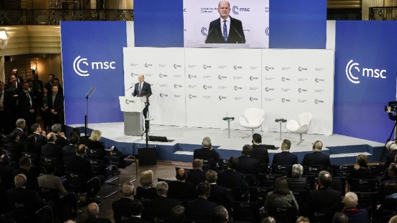 Σολτς Σολτς: Δεν θα δεχθούμε να επέμβουν ξένοι στη δημοκρατία μας - Δεν αρμόζει σε φίλους και συμμάχους