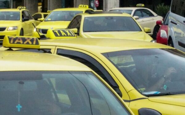 Σε 24ωρη απεργία τα ταξί της Αττικής την Τετάρτη 19 Φεβρουαρίου