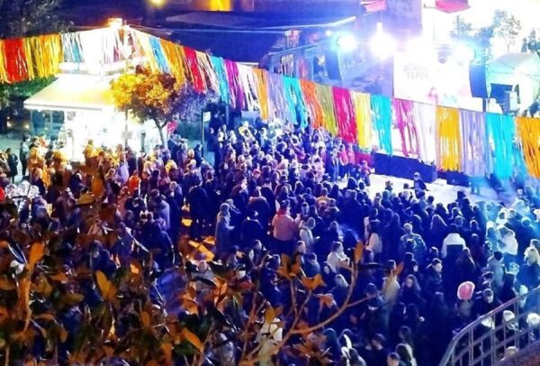 Σε αποκριάτικους ρυθμούς η πόλη των Σερρών: Με επιτυχία η αποκριάτικη εκδήλωση του Δήμου Σερρών την Τσικνοπέμπτη