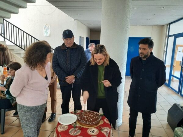 Τη βασιλόπιτα έκοψαν τα μέλη του ΚΑΠΗ Δήμου Σερρών - video