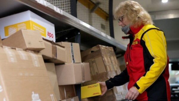 Κατάργηση 8.000 θέσεων σχεδιάζει η Deutsche Post