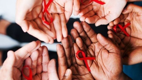 «The Lancet»: Εκτίναξη των ποσοστών μόλυνσης από HIV παγκοσμίως εάν εφαρμοστούν περικοπές στη χρηματοδότηση