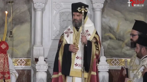Αλβανία: Ενθρονίστηκε ο νέος Αρχιεπίσκοπος Τιράνων Ιωάννης - Του φώναξαν «άξιος»