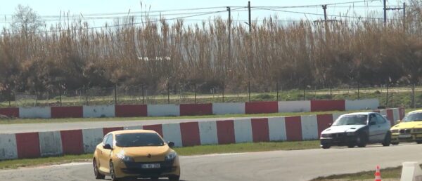 Δεκάδες αγωνιστικά οχήματα στο Αυτοκινητοδρόμιο Σερρών - video