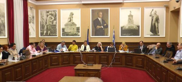 Ένταση και αλληλοκατηγορίες στο Δημοτικό Συμβούλιο Σερρών - video