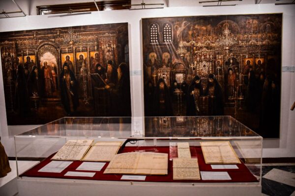 Εγκαινιάστηκε η Έκθεση του ΥΜΑΘ «Επανάσταση 1821: Ο Αγώνας για την Παλιγγενεσία»