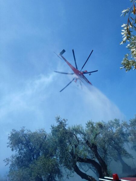 Πυρκαγιές ξέσπασαν στα ορεινά Λασιθίου και Ρεθύμνου