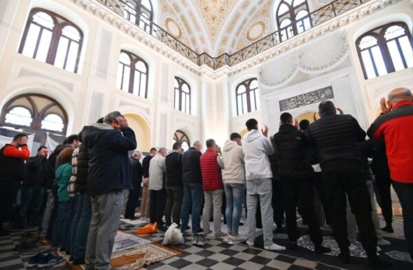 Θεσσαλονίκη: Ανοιχτό το Γενί Τζαμί για τους μουσουλμάνους τις τελευταίες μέρες του Ραμαζανιού