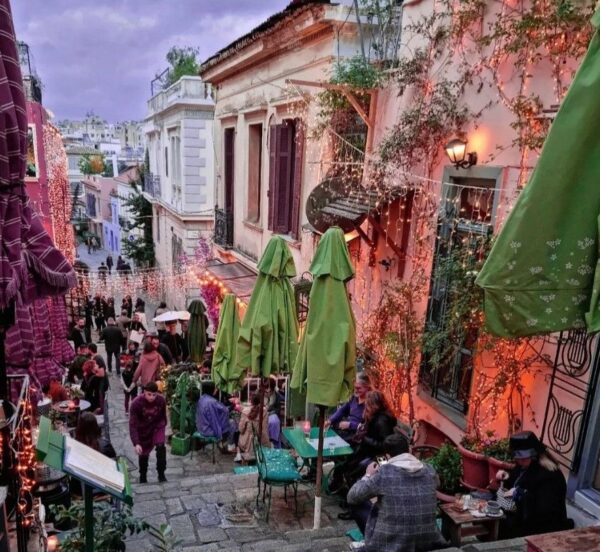 “Γιασεμί”: Τέλος εποχής για το πιο θρυλικό μαγαζί της Πλάκας – Κλείνει μετά από 16 χρόνια
