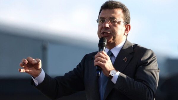 Μήνυμα Ιμάμογλου από τη φυλακή: Το έθνος θα δώσει στην κυβέρνηση ένα αξέχαστο χαστούκι