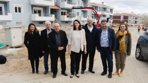 Επίσκεψη Ν. Κεραμέως σε υπό κατασκευή οικισμό κατοικιών στα Γρεβενά