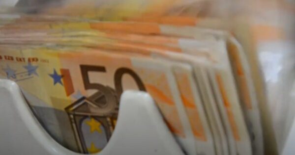 Οι πληρωμές από e-ΕΦΚΑ και ΔΥΠΑ έως τις 28 Μαρτίου