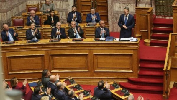 Κατατέθηκε η πρόταση δυσπιστίας - Κυρ.Μητσοτάκης: Συμμαχία των προθύμων του μηδενισμού χωρίς καμία απολύτως πρόταση