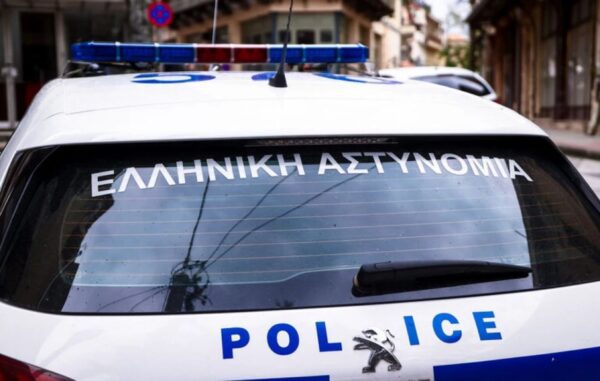 Ηλικιωμένος άνοιξε πυρ κατά παρέας παιδιών σε κεντρική πλατεία του Ηρακλείου Κρήτης – Διώκεται για απόπειρα ανθρωποκτονίας