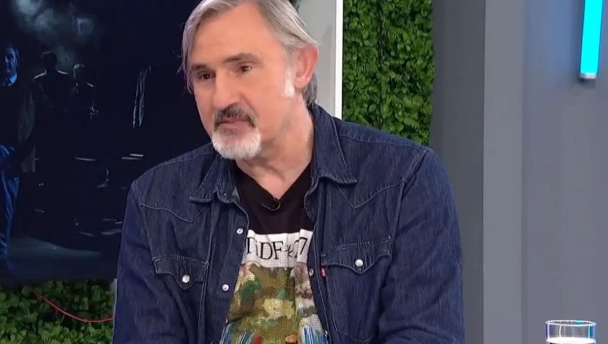 Άκης Σακελλαρίου: «Ήταν τρομερό και ντρέπομαι πάρα πολύ που το λέω»