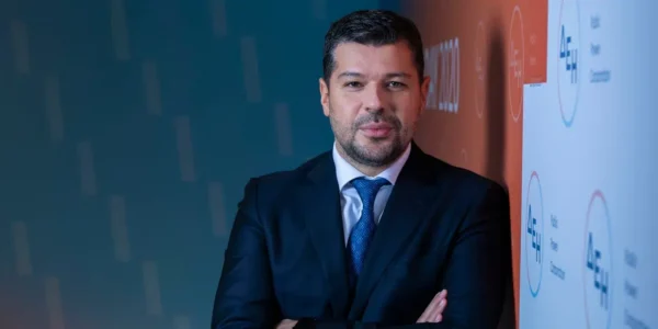 ΔΕΗ: Ισχυρά αποτελέσματα με προσαρμοσμένο EBITDA στα €1,8 δισ. για το 2024 με διανομή μερίσματος €0,40/μετοχή