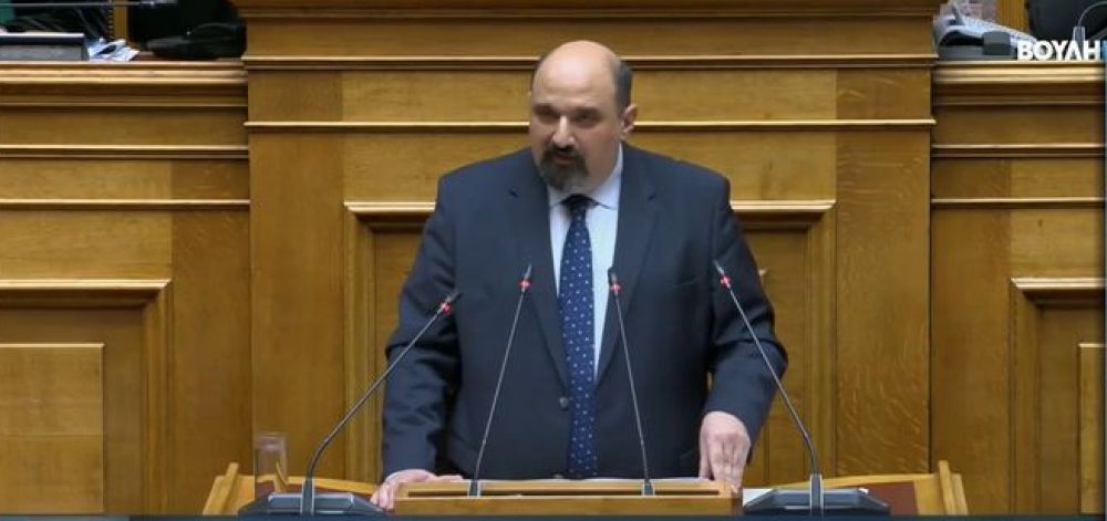 Απευθείας παραπομπή στη Δικαιοσύνη ζητά ο Χρ. Τριαντόπουλος – Σφοδρές αντιδράσεις από τα κόμματα της αντιπολίτευσης