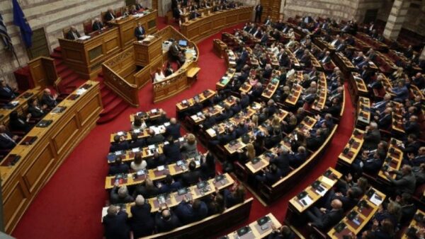 Βουλή - Απορρίφθηκε η πρόταση δυσπιστίας κατά της κυβέρνησης με 157 ψήφους