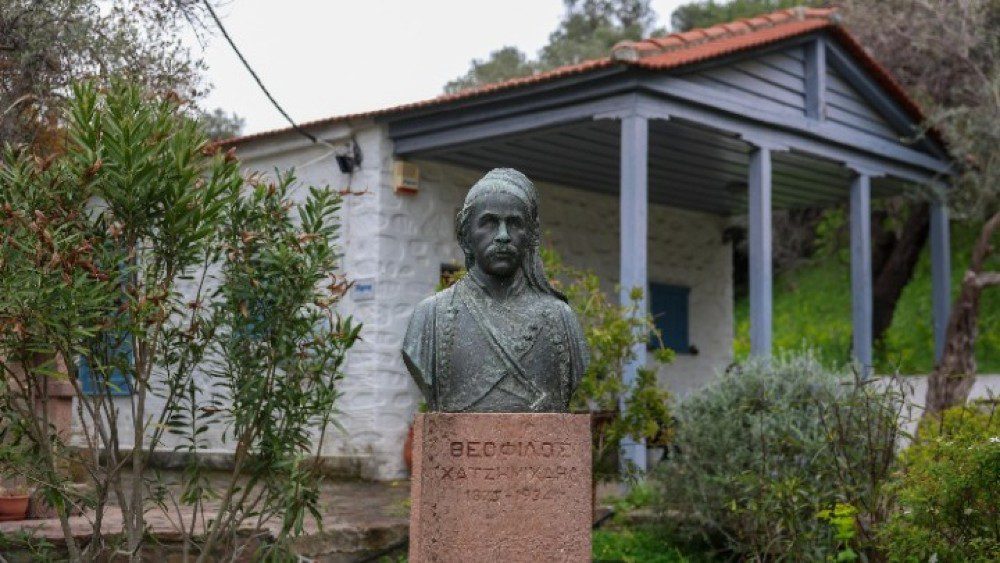 Μυτιλήνη: Θεόφιλος Χατζημιχαήλ - Το σπίτι όπου ξεψύχησε ο φουστανελάς λαϊκός ζωγράφος