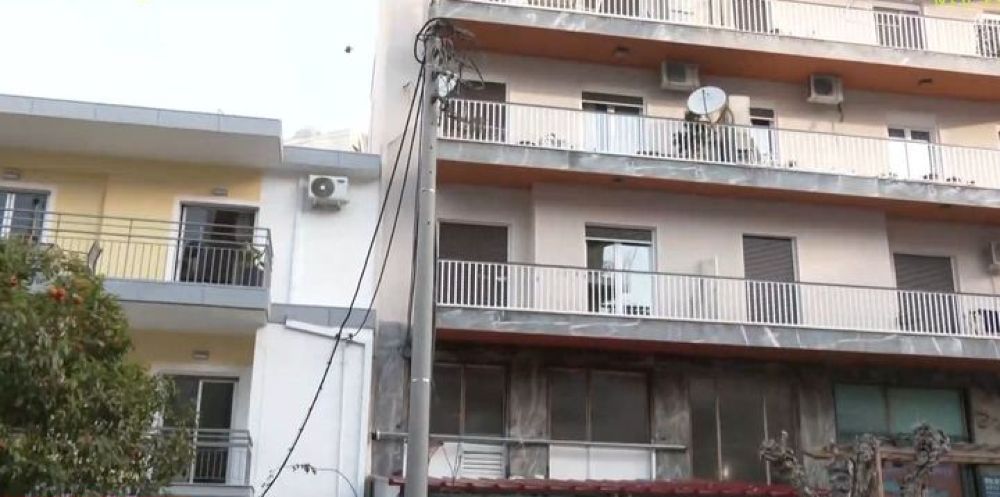 Ζωγράφου: Νεκρό ζευγάρι που έπεσε από μπαλκόνι πολυκατοικίας