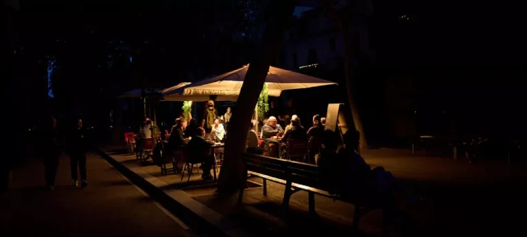 Μπλακ άουτ σε Ισπανία – Πορτογαλία: Σταδιακή αποκατάσταση της ηλεκτροδότησης, άγνωστα τα αίτια