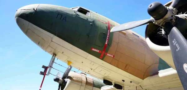 Θεσσαλονίκη: Σε ένα χρόνο αναχωρεί η θρυλική C-47A Dakota «Ποσειδώνας» της ΠΑ για την πλήρη ανακατασκευή της