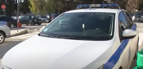 Αγρίνιο: Συνελήφθησαν δύο αστυνομικοί, υπεύθυνοι για τη φρούρηση δύο κρατουμένων που απέδρασαν από το κρατητήριο