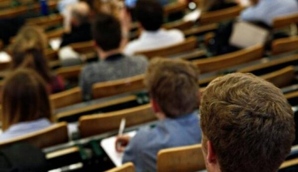 Σκάνδαλο σε ΑΕΙ της Βορείου Ελλάδος: Συγγενής καθηγητή έκανε μαθήματα επί 18 έτη χωρίς να έχει αναγνωρισμένο πτυχίο