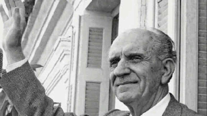 Σαν σήμερα: Το 1964 εξαγγέλλεται η ιστορική εκπαιδευτική μεταρρύθμιση από τον Γεώργιο Παπανδρέου