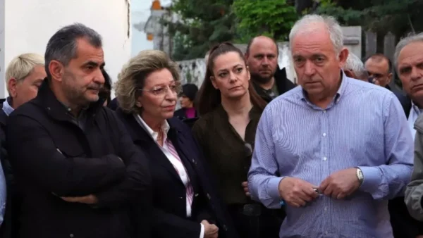 Σε εξέλιξη οι αυτοψίες στα κτίρια των Βουτών από τον δήμο Ηρακλείου για τις ρηγματώσεις σε δρόμους και σπίτια
