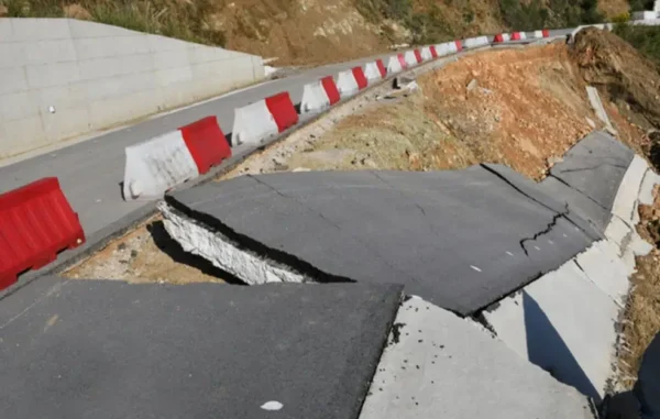 Κατέρρευσε ο νέος παραλιακός δρόμος που συνδέει Μαγνησία και Λάρισα – Παρέμβαση εισαγγελέα