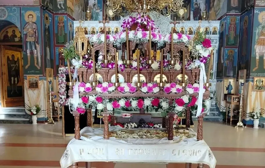 Μεγάλη Παρασκευή: Οι εντυπωσιακοί Επιτάφιοι της Πάρου