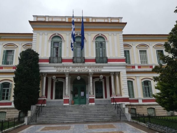 Αντιπεριφέρεια Σερρών: Απογραφή για συνεργεία, πλυντήρια, λιπαντήρια, πάρκινγκ, σταθμούς κι οδική βοήθεια οχημάτων