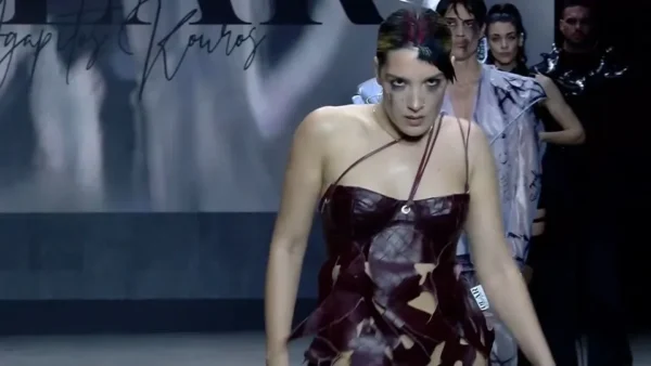 Πρώην παίκτρια του My Style Rocks ως... ζόμπι στο Athens Fashion Week