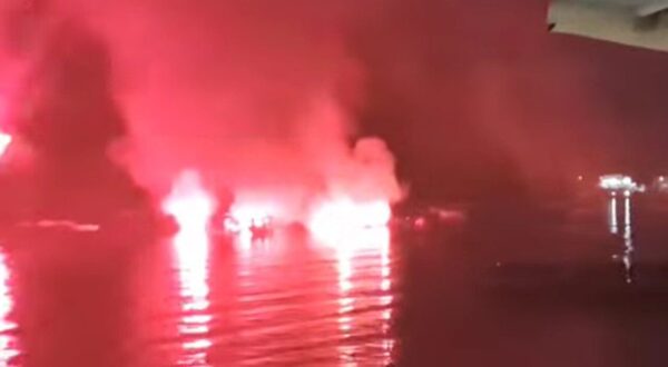 Τολό Αργολίδας: Στη θάλασσα έκαψαν τον Ιούδα - video