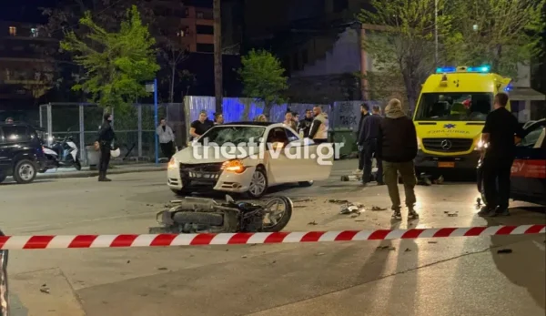 Θεσσαλονίκη: Σφοδρή σύγκρουση Ι.Χ. με μοτοσικλέτα στη Γιαννιτσών – Ένας τραυματίας (φωτο)