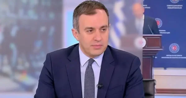 ΥΦΥΠΕΞ Χατζηβασιλείου στον ΣΚΑΪ: Στο ζήτημα των δασμών δεν χωρούν ξεχωριστές φωνές στην Ευρώπη